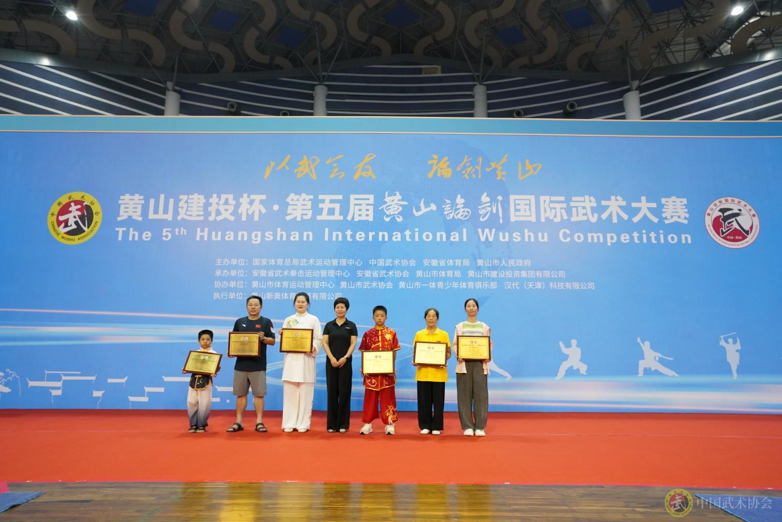 172416524928619.jpg